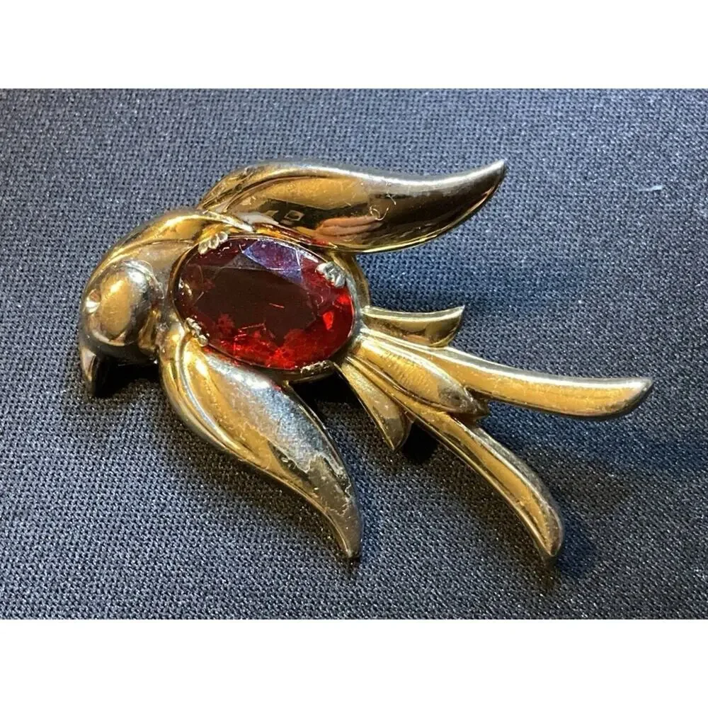 Vintage Coro Pegasus Red Jelly Belly Gilt Gold Tone Bird Brooch